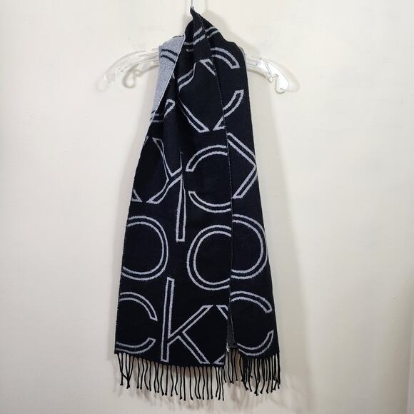 Calvin Klein gray & black CK logo reversable long scarf with fringe detail - Picture 5 of 8